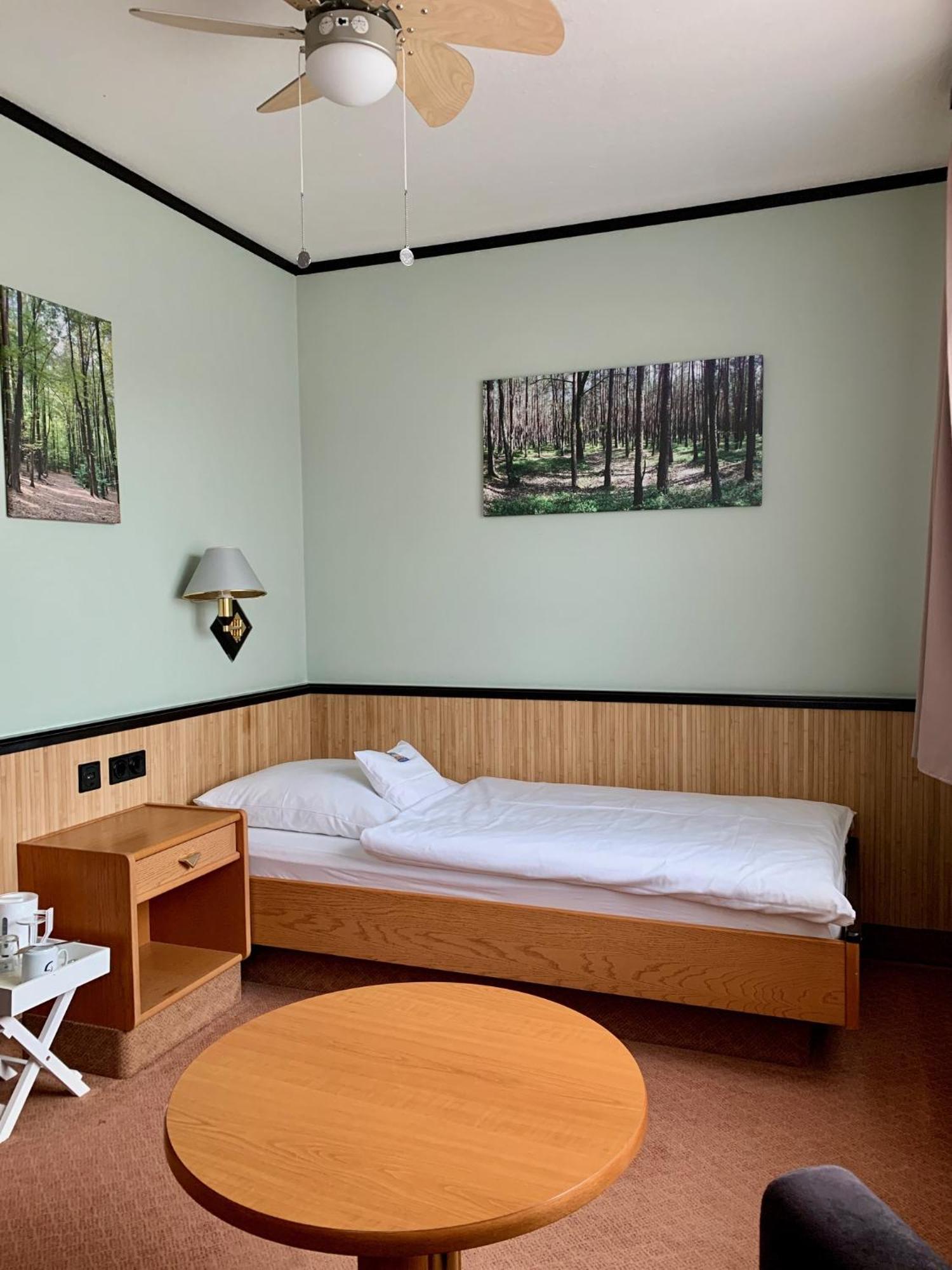 Hotel Seebach Großenseebach Екстериор снимка