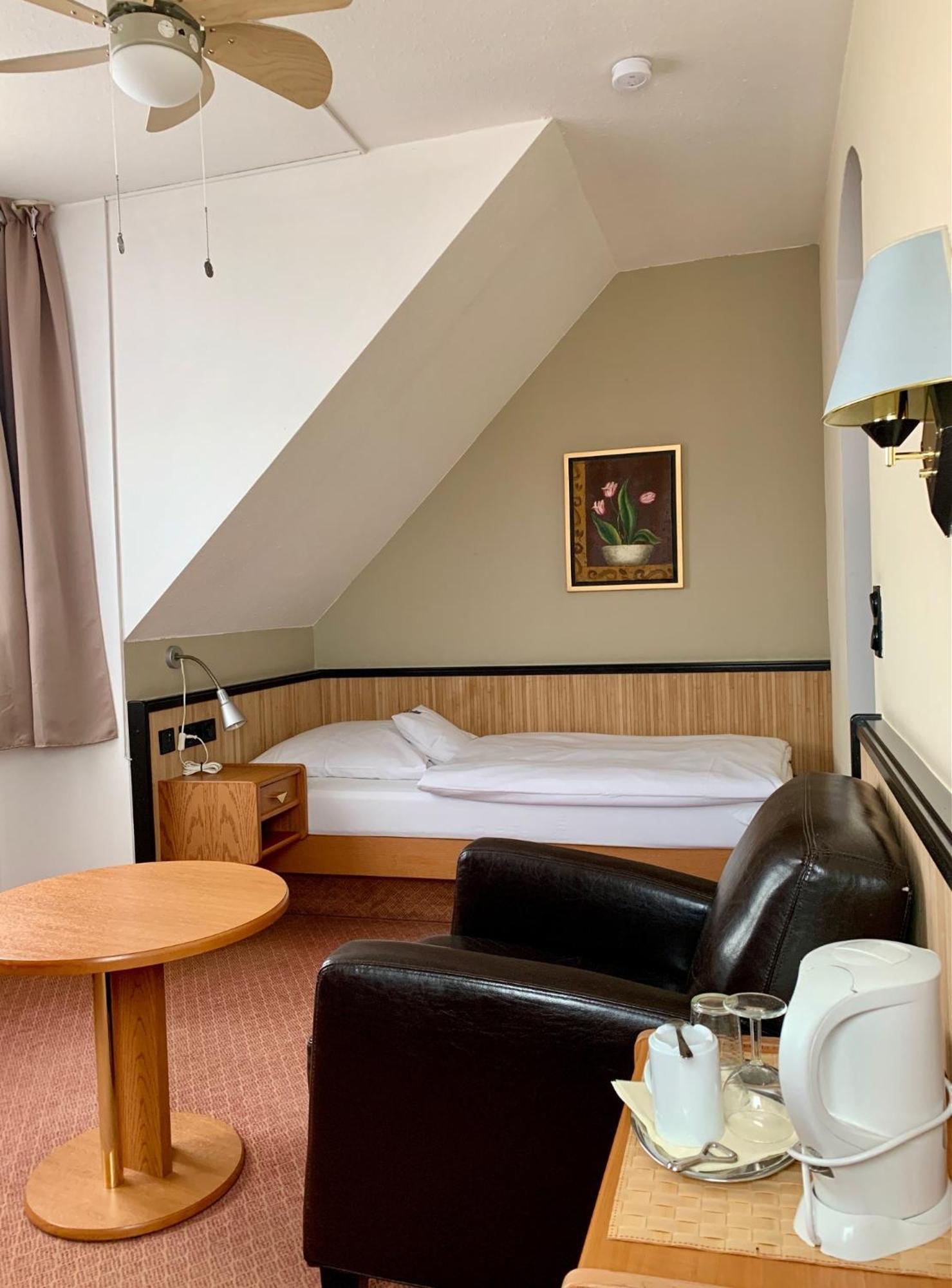 Hotel Seebach Großenseebach Екстериор снимка